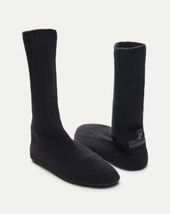 Flexible Knit Shoe